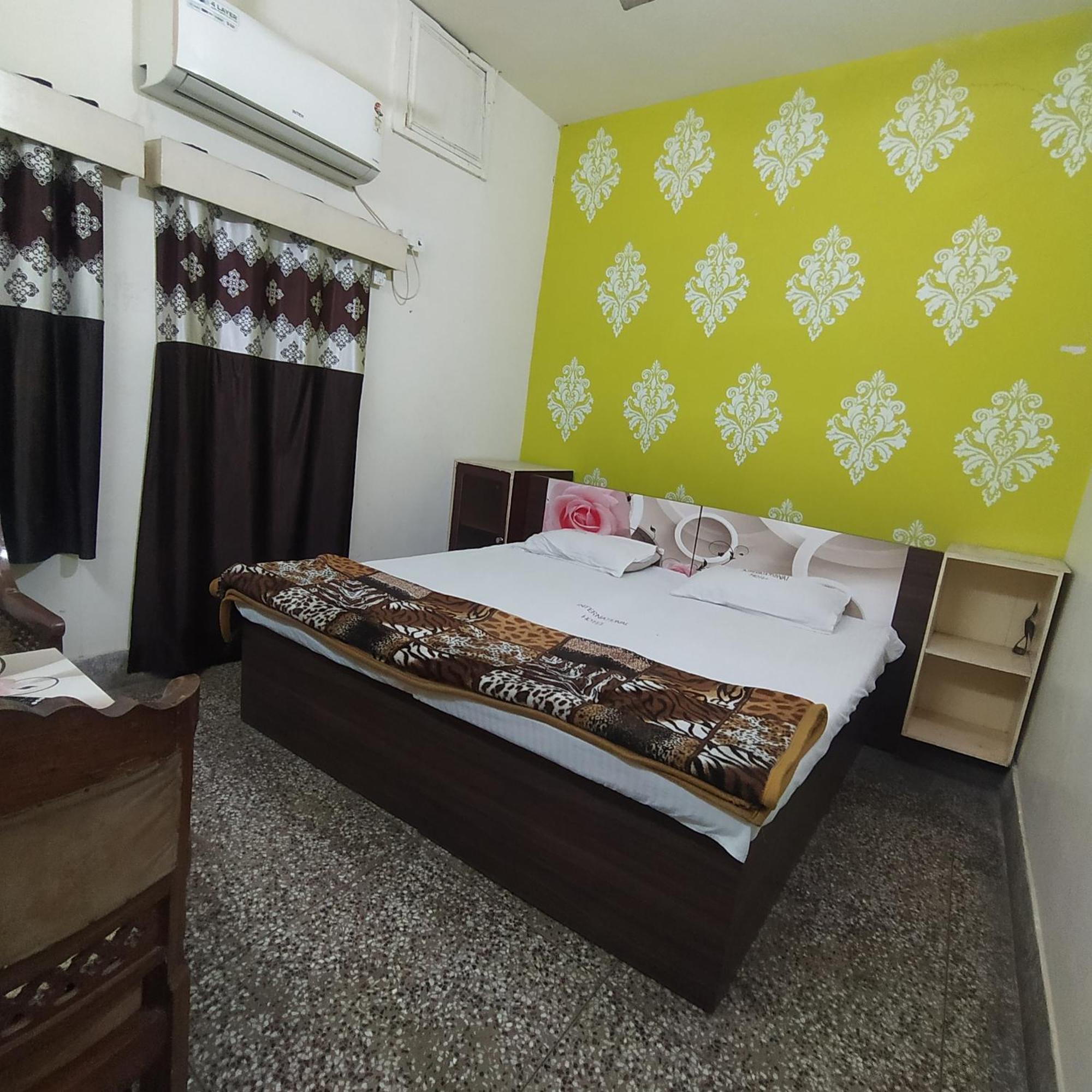 International Hotel In Gorakhpur Exteriör bild